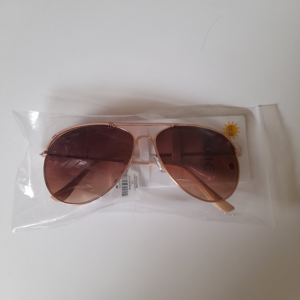🦚3/$15🦚 Golden Aviator Sunglasses from Ardene